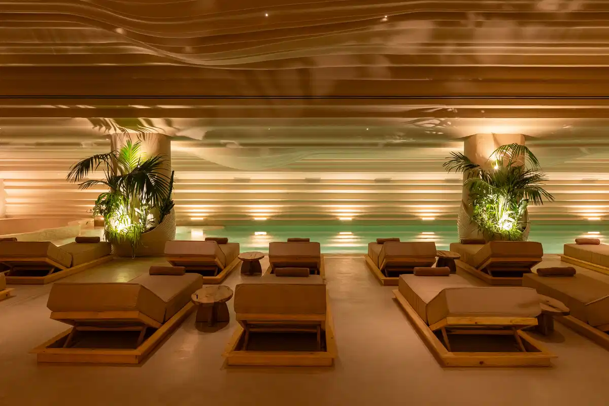 Epidamn White Sensation — Golem, Tirane
