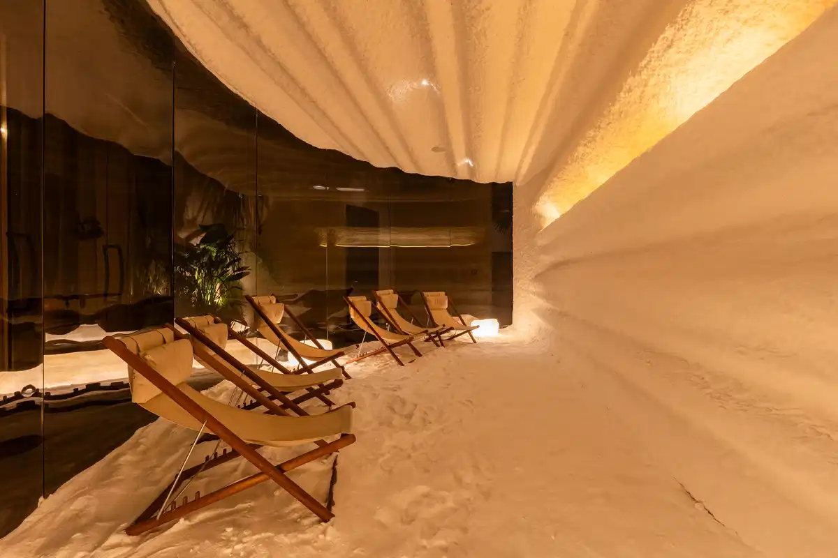 Epidamn White Sensation — Golem, Tirane