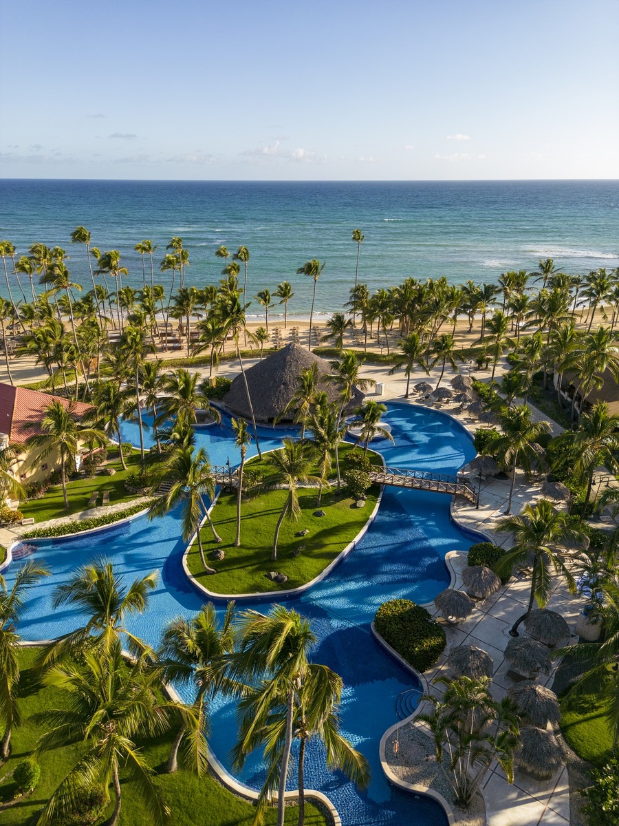 Wyndham Alltra Punta Cana All-Inclusive Resort — Main photo in Uvero Alto, La Altagracia