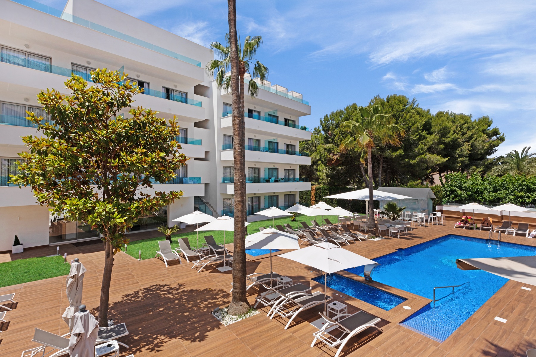 Metropolitan JUKA Playa Aparthotel — Playa de Palma, Balearic Islands