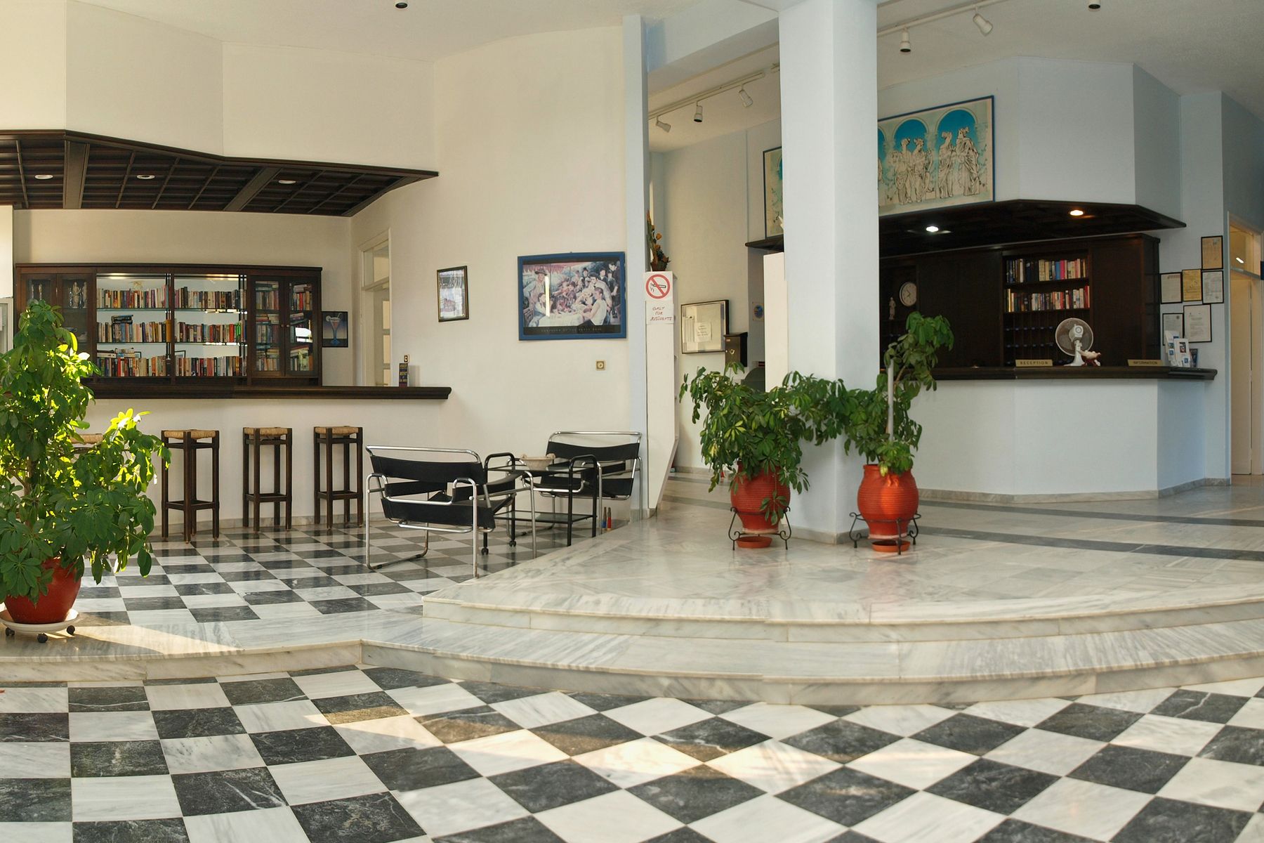 Muses Hotel