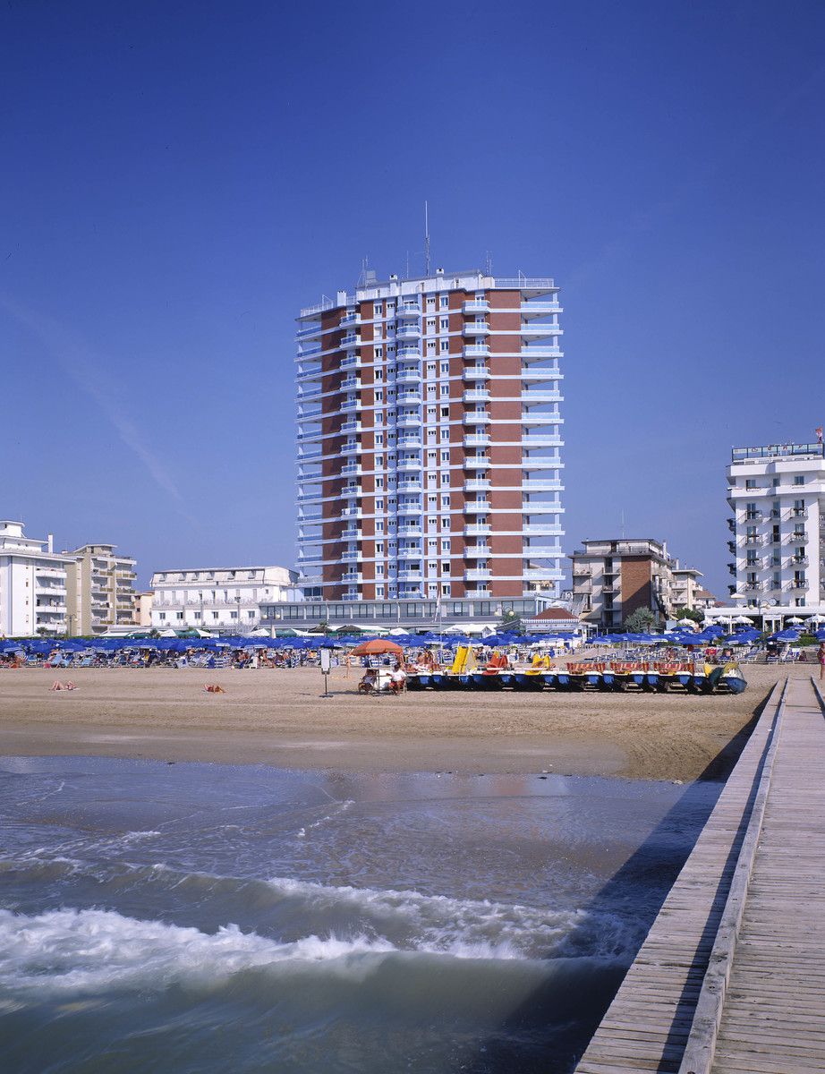 Hotel Caravelle