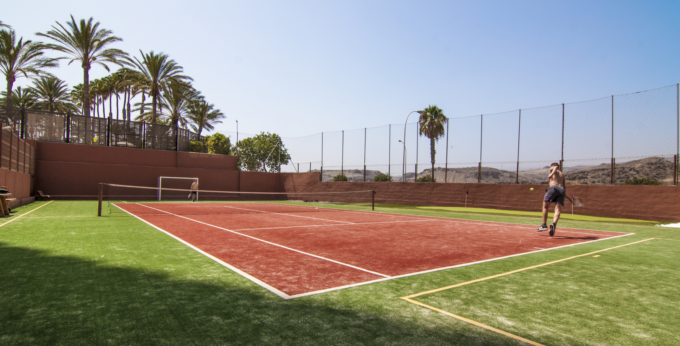 Corona Roja — Playa del Ingles, Canary Islands
