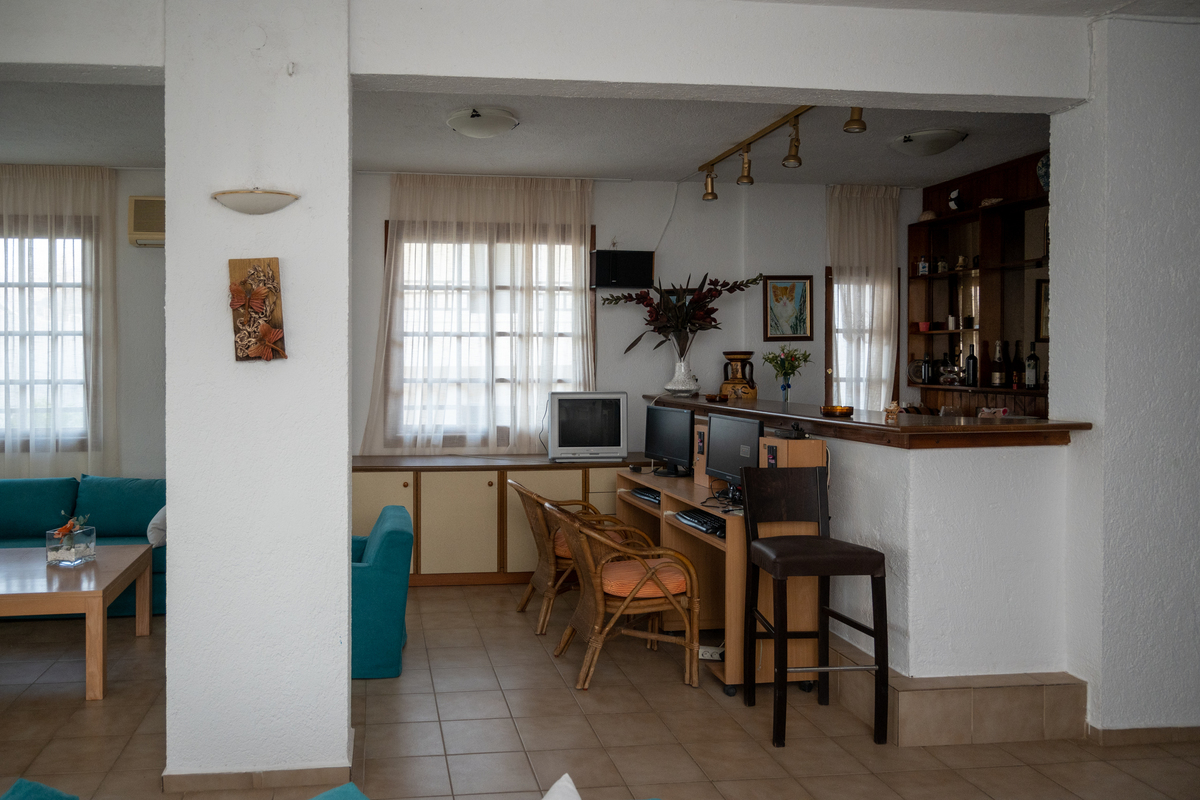 Paloma Garden and Corina Hotel — Stalida
