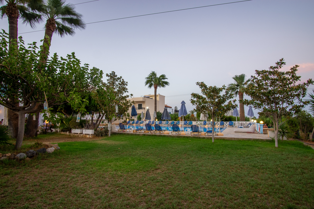 Paloma Garden and Corina Hotel — Stalida