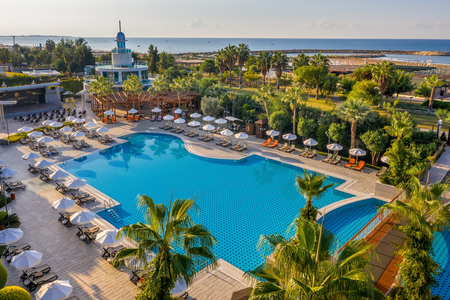 Commodore Elite Suites & Spa Hotel — Main photo in Side