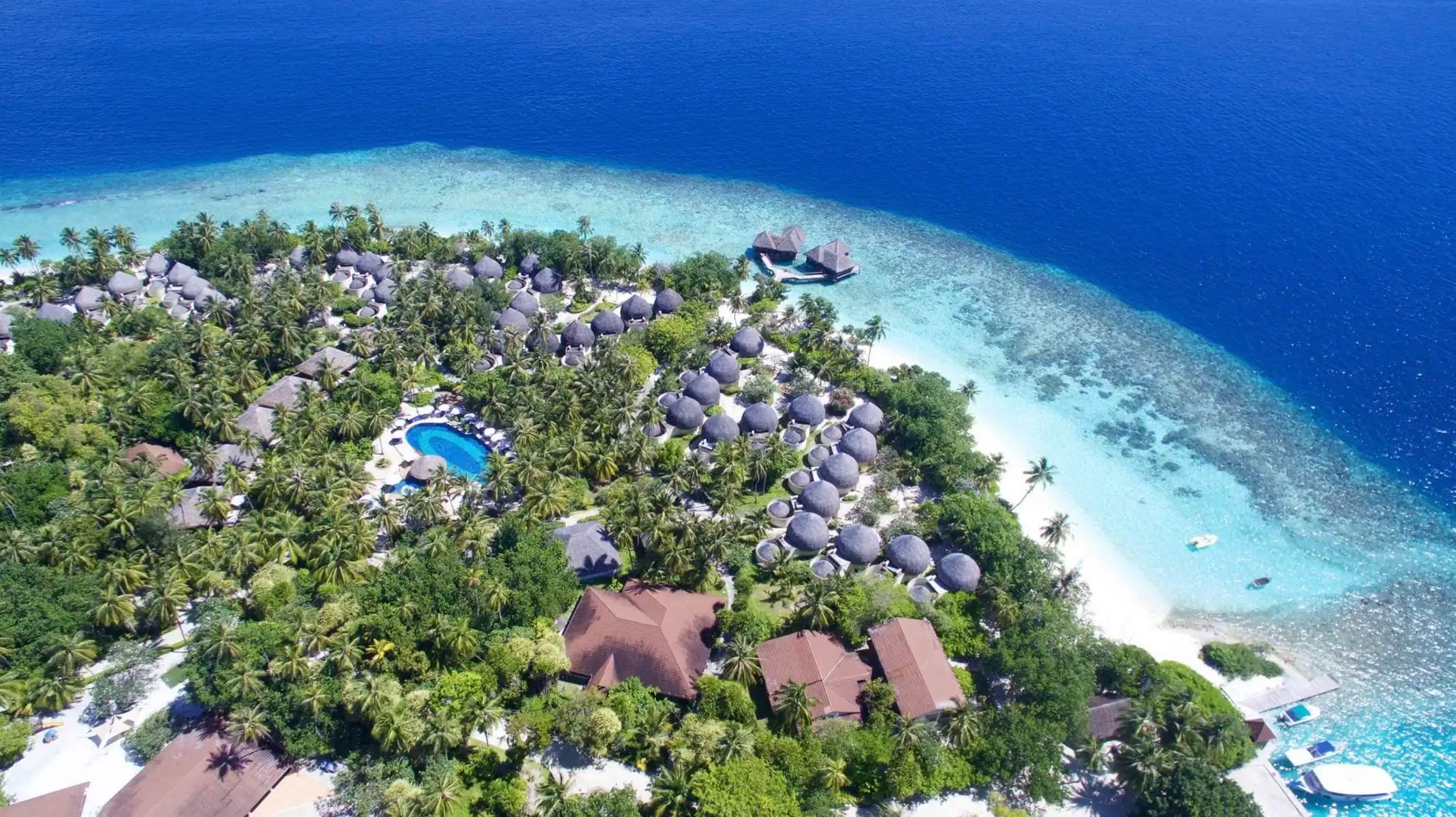 Bandos Maldives — Main photo in Kaafu Atoll, Kaafu