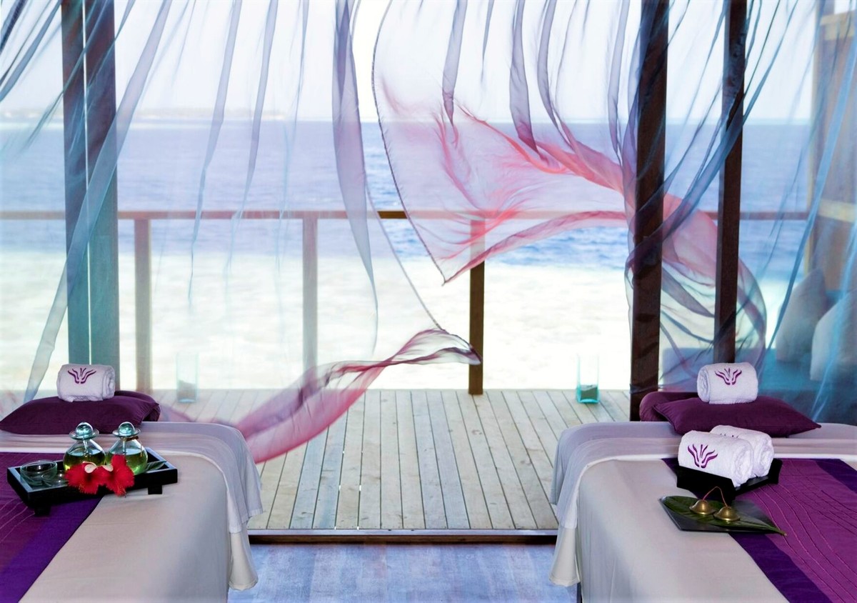 Vilamendhoo Maldives Resort Island — Maafushivaru, Alif Dhaal