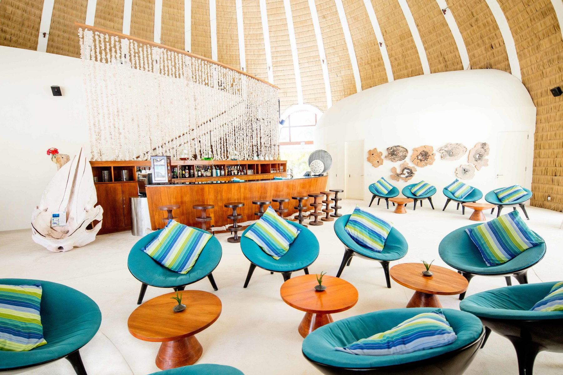 Holiday Inn Resort Kandooma Maldives — Kandoomaafushi, Kaafu