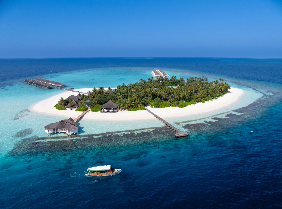 Angaga Island Resort and Spa — Main photo in Maafushivaru, Alif Dhaal