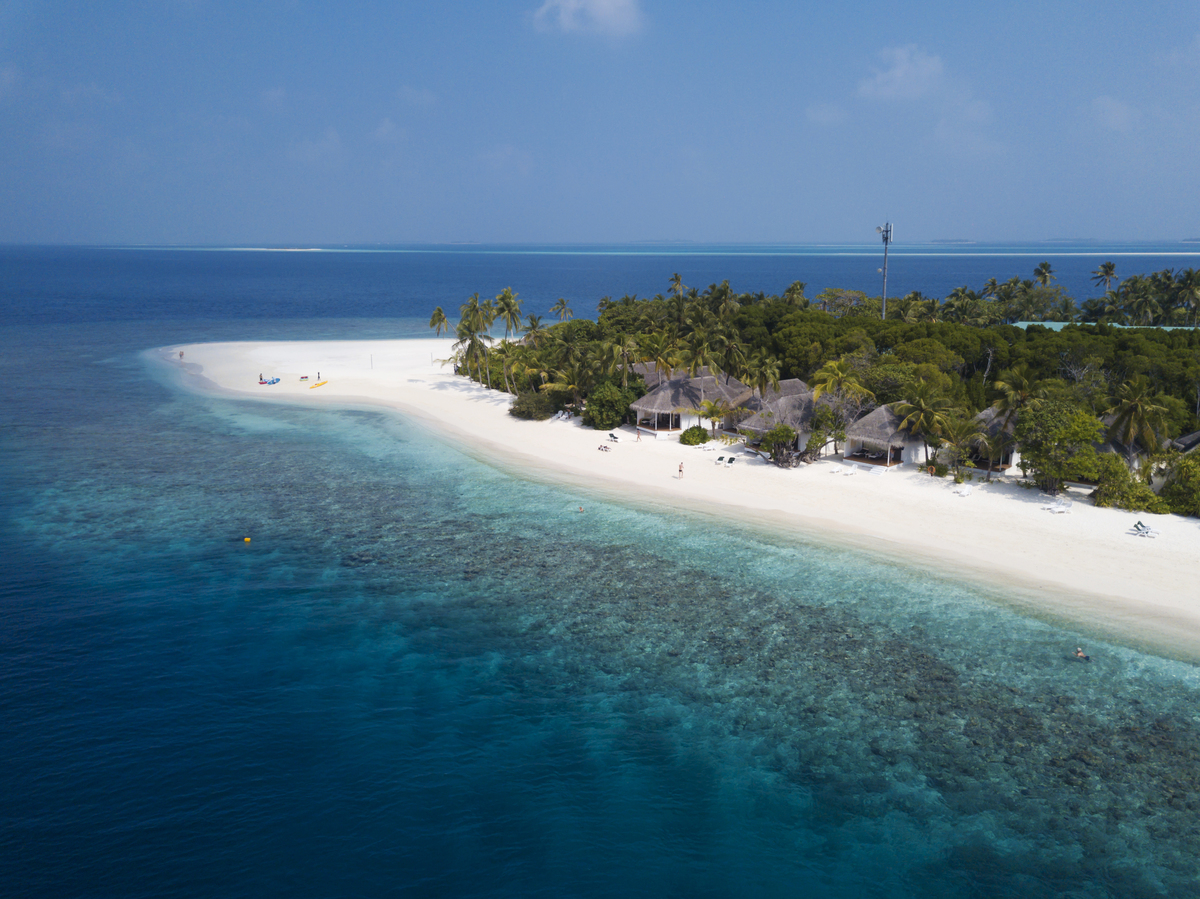 Dreamland Maldives - The Unique Sea & Lake Resort Spa — Baa Atoll, Baa