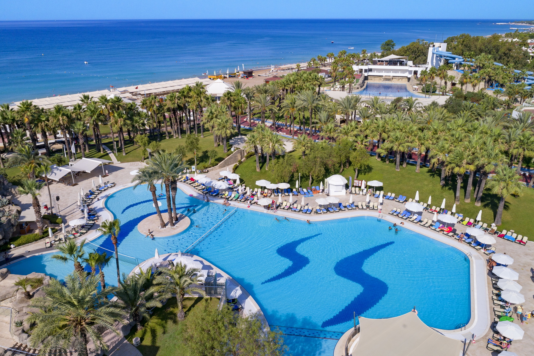 Monachus Family Resort Sorgun — Titreyengol