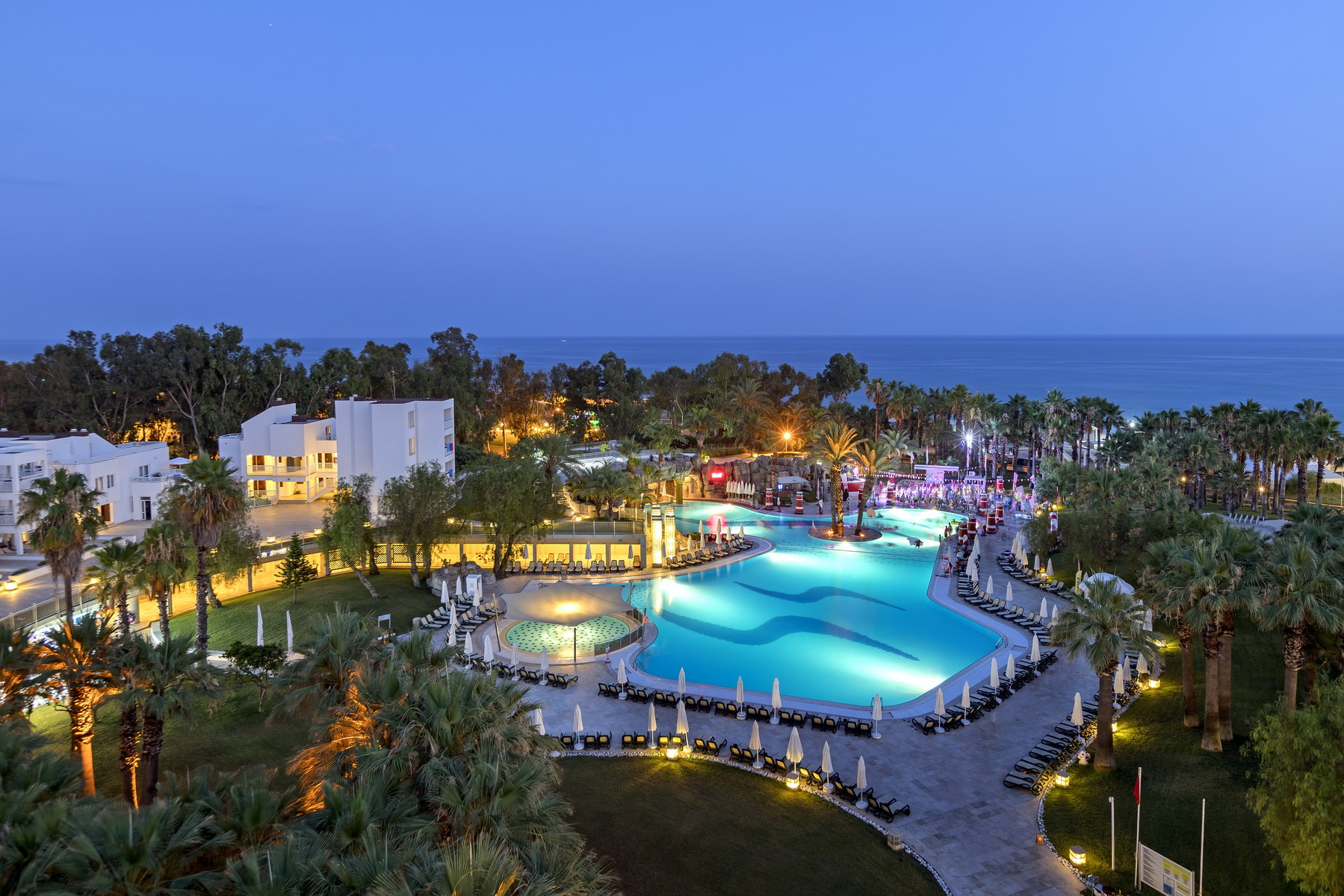 Monachus Family Resort Sorgun — Titreyengol