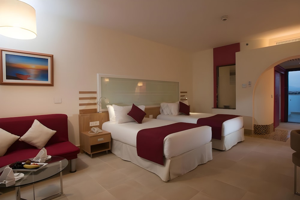 Mercure Hurghada Hotel — Hotel rooms in Hurghada, Red Sea