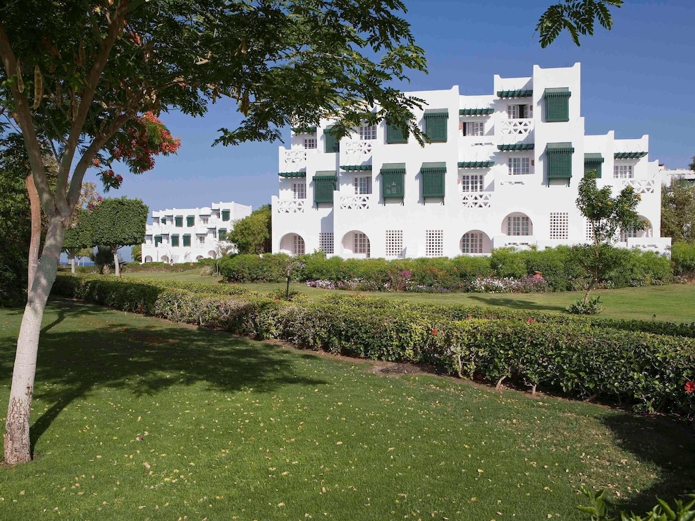 Mercure Hurghada Hotel — Hotel building in Hurghada, Red Sea