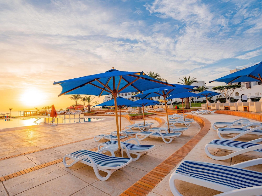Mercure Hurghada Hotel — Beach in Hurghada, Red Sea
