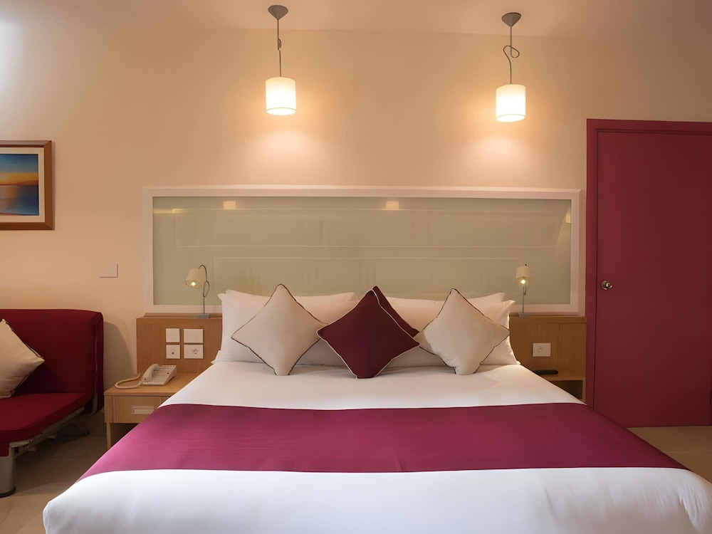 Mercure Hurghada Hotel — Hotel rooms in Hurghada, Red Sea