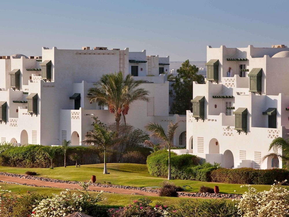 Mercure Hurghada Hotel — Hotel building in Hurghada, Red Sea