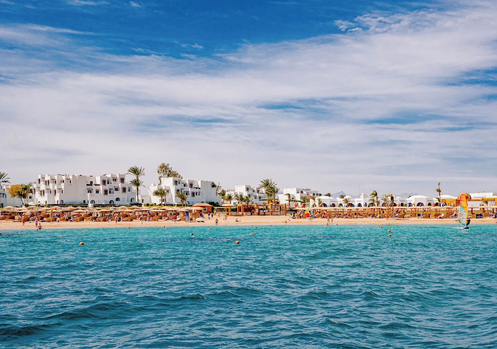 Mercure Hurghada Hotel — Beach in Hurghada, Red Sea