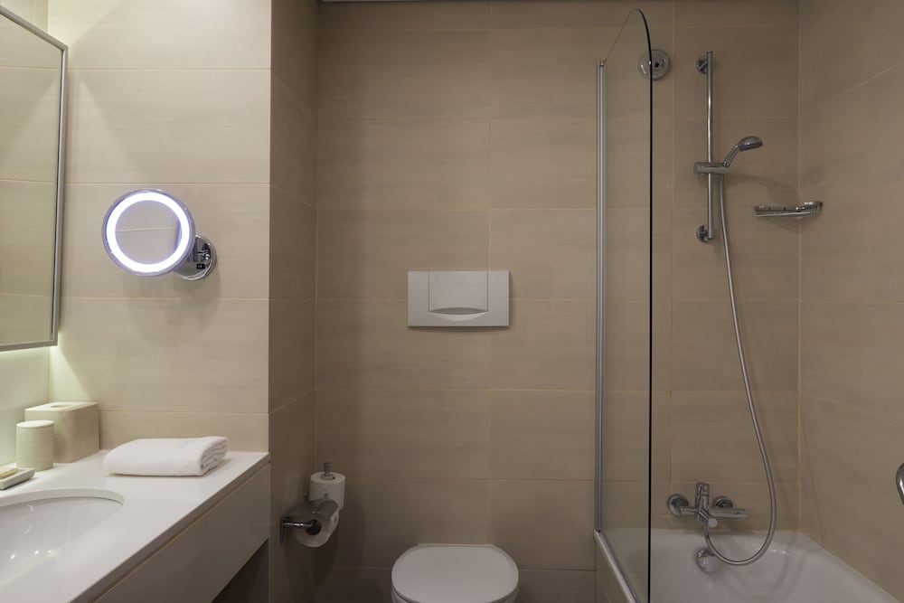 Mediterranean Beach Hotel — Hotel rooms in Limassol, Limassol Region