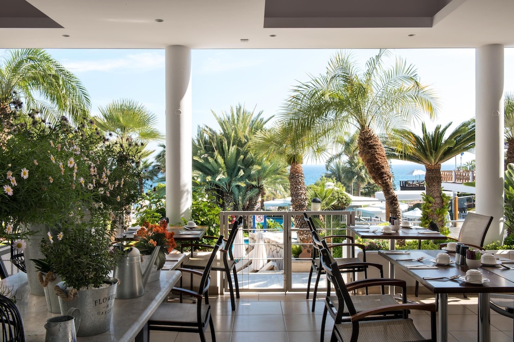 Mediterranean Beach Hotel — Restaurant & bars in Limassol, Limassol Region