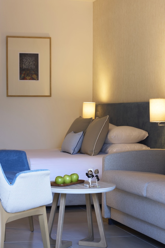 Mediterranean Beach Hotel — Hotel rooms in Limassol, Limassol Region
