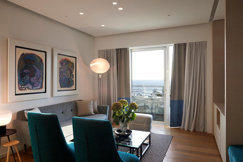 Mediterranean Beach Hotel — Hotel rooms in Limassol, Limassol Region