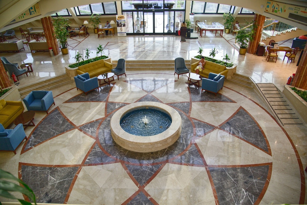 Pharaoh Azur Resort — Hotel building in Hurghada, Red Sea
