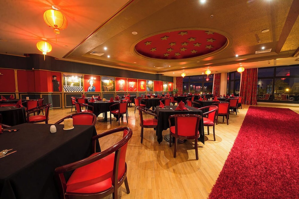 Pharaoh Azur Resort — Restaurant & bars in Hurghada, Red Sea