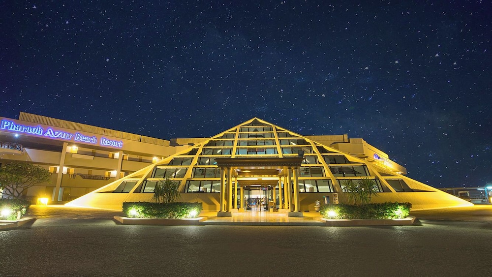 Pharaoh Azur Resort — Hotel building in Hurghada, Red Sea