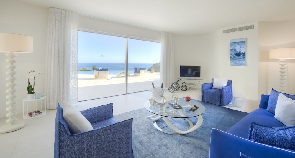 Vila Vita Parc — Hotel rooms in Armação de Pêra, Faro