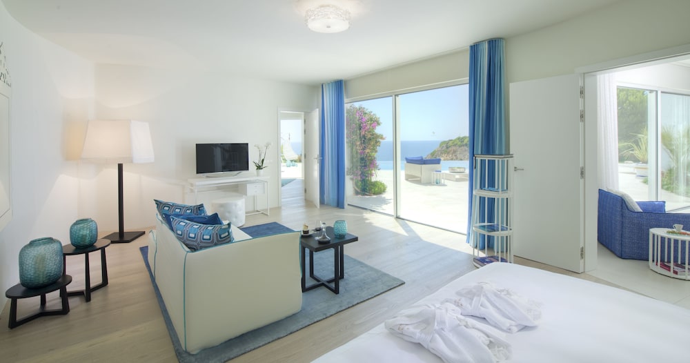 Vila Vita Parc — Hotel rooms in Armação de Pêra, Faro