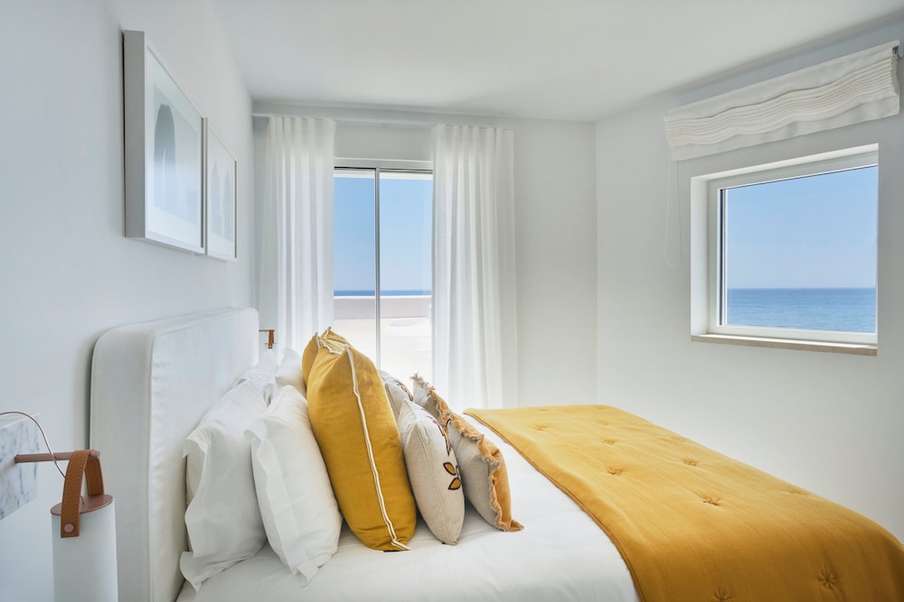 Vila Vita Parc — Hotel rooms in Armação de Pêra, Faro