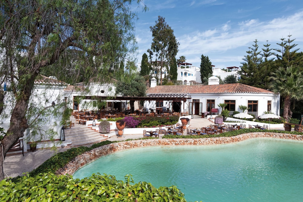Vila Vita Parc — Hotel building in Armação de Pêra, Faro