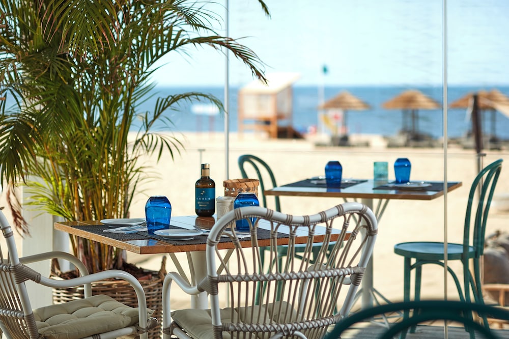 Vila Vita Parc — Restaurant & bars in Armação de Pêra, Faro