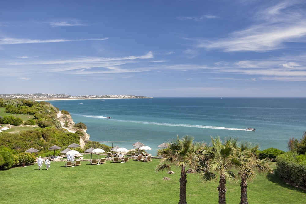 Vila Vita Parc — Beach in Armação de Pêra, Faro
