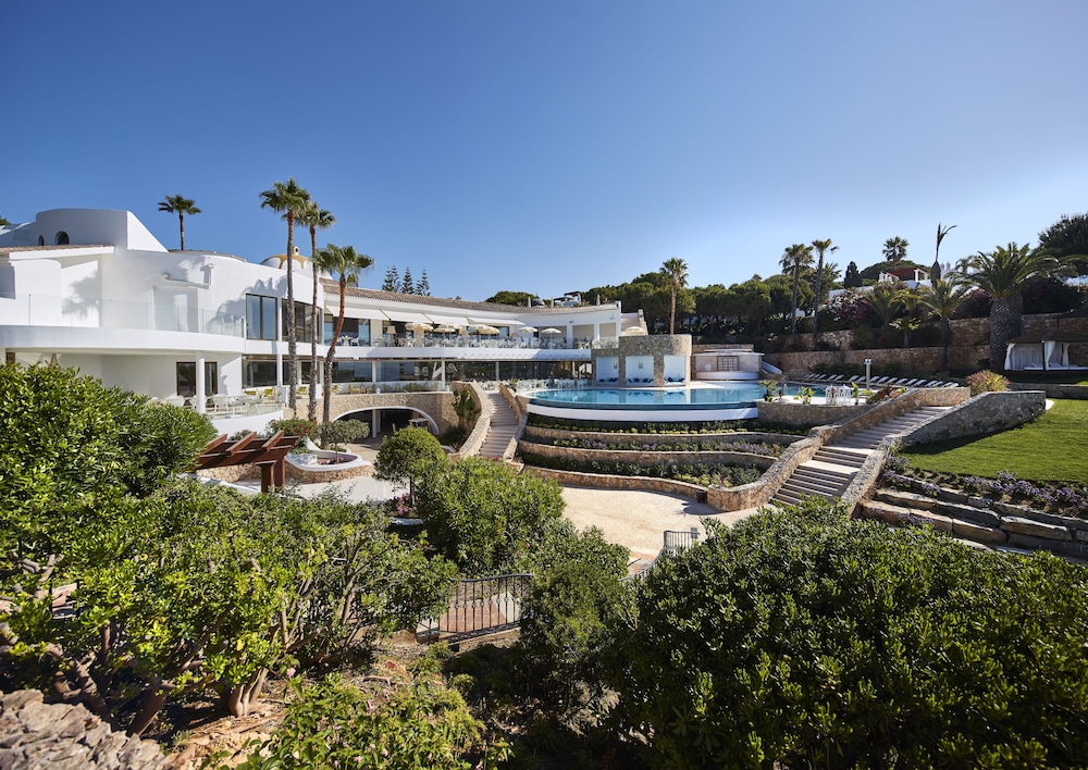 Vila Vita Parc — Swimming pool in Armação de Pêra, Faro