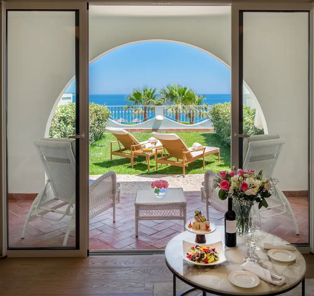 Vila Vita Parc — Hotel rooms in Armação de Pêra, Faro