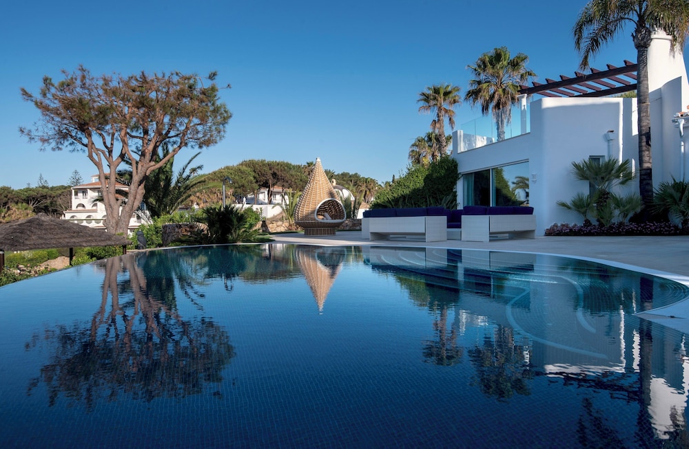 Vila Vita Parc — Swimming pool in Armação de Pêra, Faro