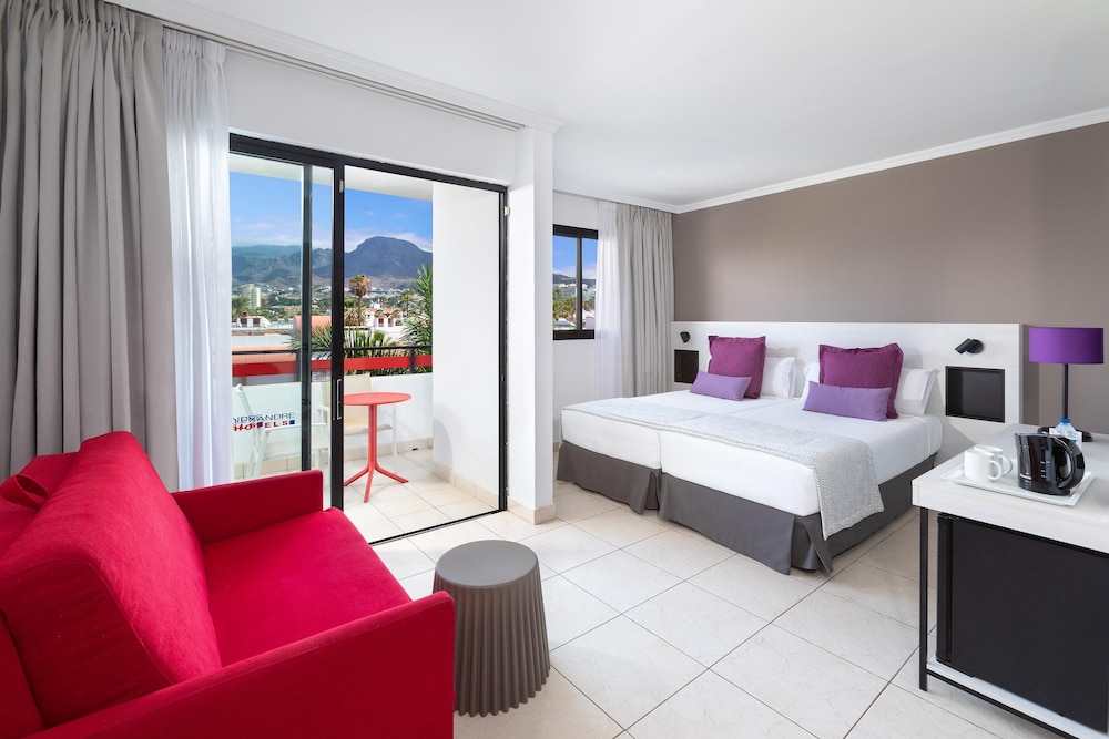 Alexandre La Siesta — Hotel rooms in Playa de las Americas, Canary Islands