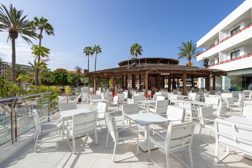 Alexandre La Siesta — Restaurant & bars in Playa de las Americas, Canary Islands