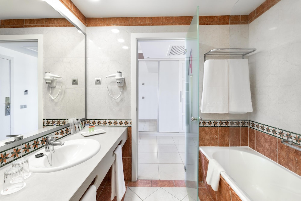 Alexandre La Siesta — Hotel rooms in Playa de las Americas, Canary Islands