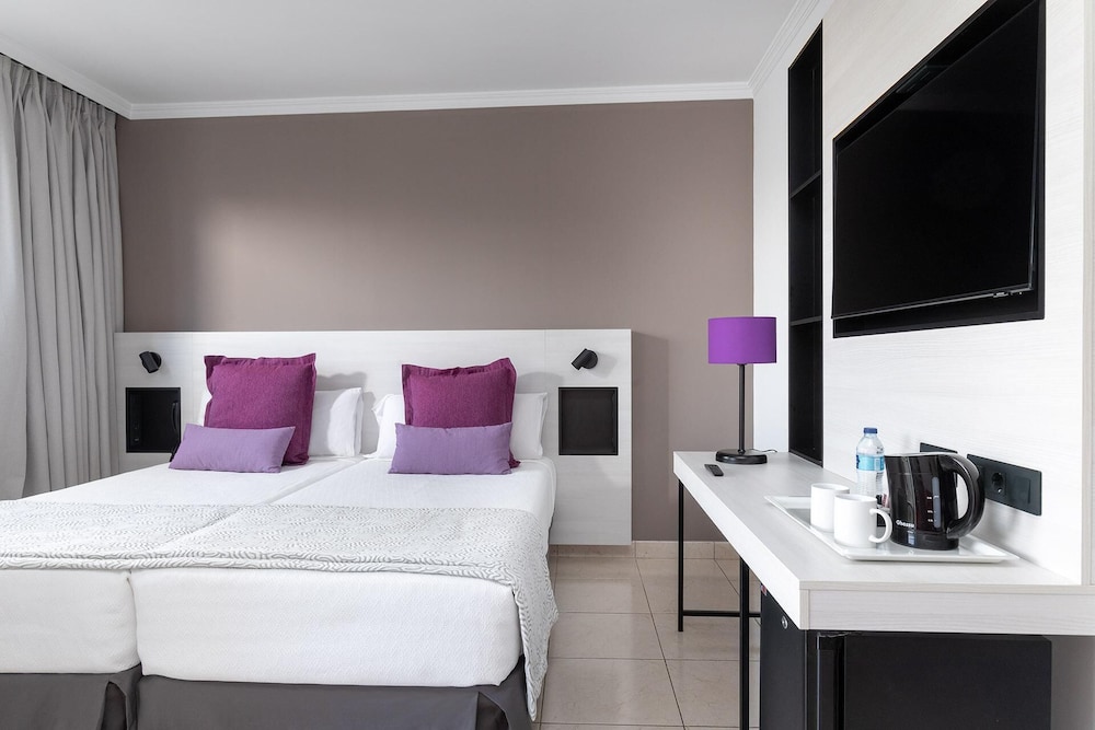 Alexandre La Siesta — Hotel rooms in Playa de las Americas, Canary Islands