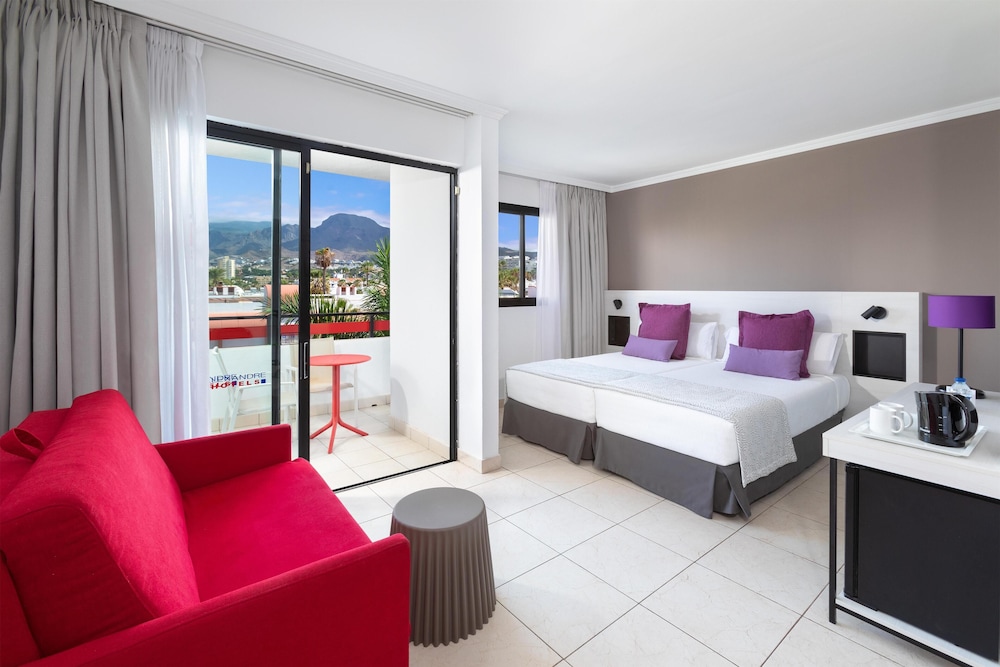 Alexandre La Siesta — Hotel rooms in Playa de las Americas, Canary Islands
