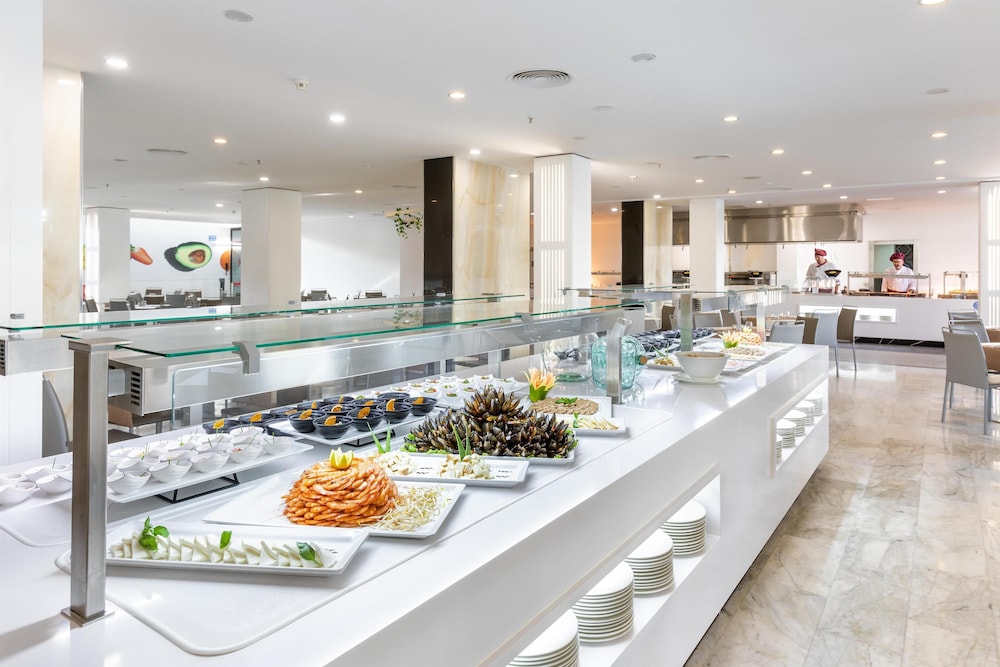 Alexandre La Siesta — Restaurant & bars in Playa de las Americas, Canary Islands
