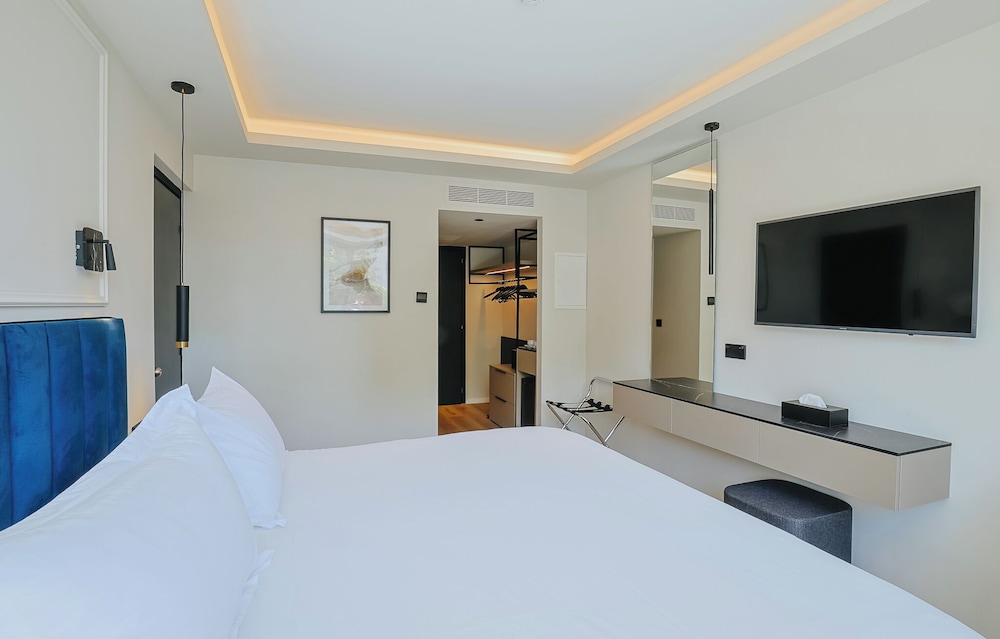 Kapetanios Odysseia Hotel — Hotel rooms in Limassol, Limassol Region