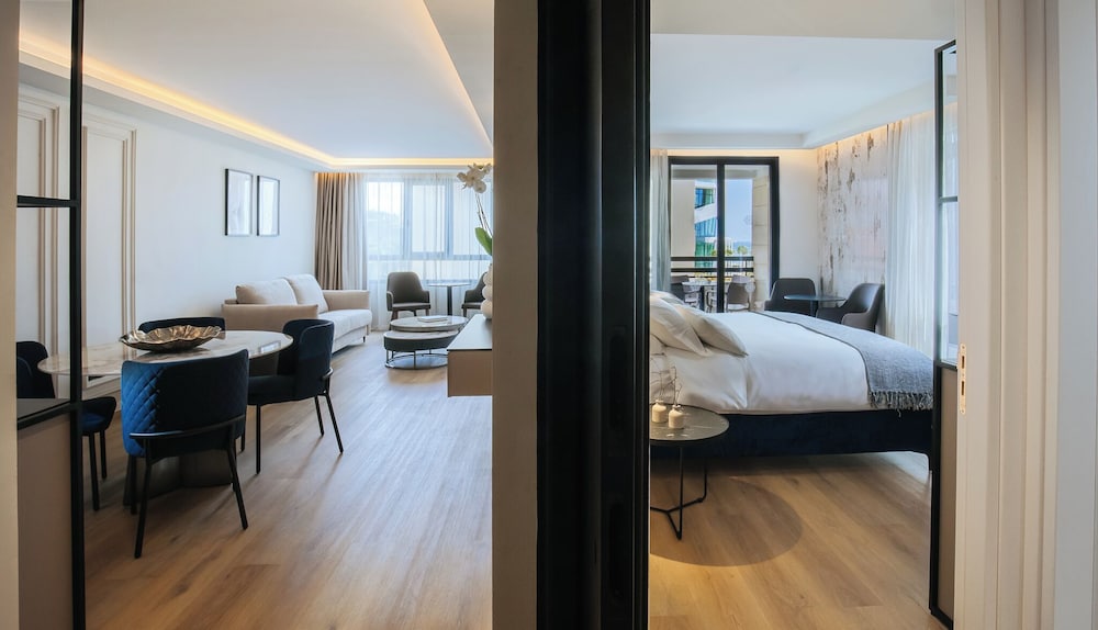 Kapetanios Odysseia Hotel — Hotel rooms in Limassol, Limassol Region