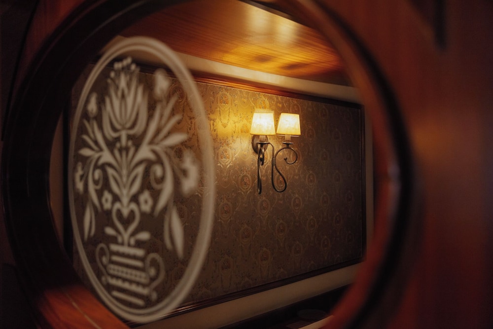 Kapetanios Odysseia Hotel — Hotel rooms in Limassol, Limassol Region