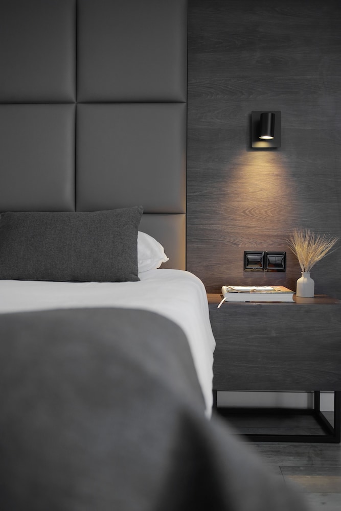 Kapetanios Odysseia Hotel — Hotel rooms in Limassol, Limassol Region