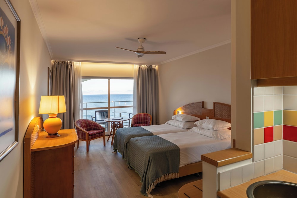 Pestana Ocean Bay Resort — Hotel rooms in Funchal, Madeira